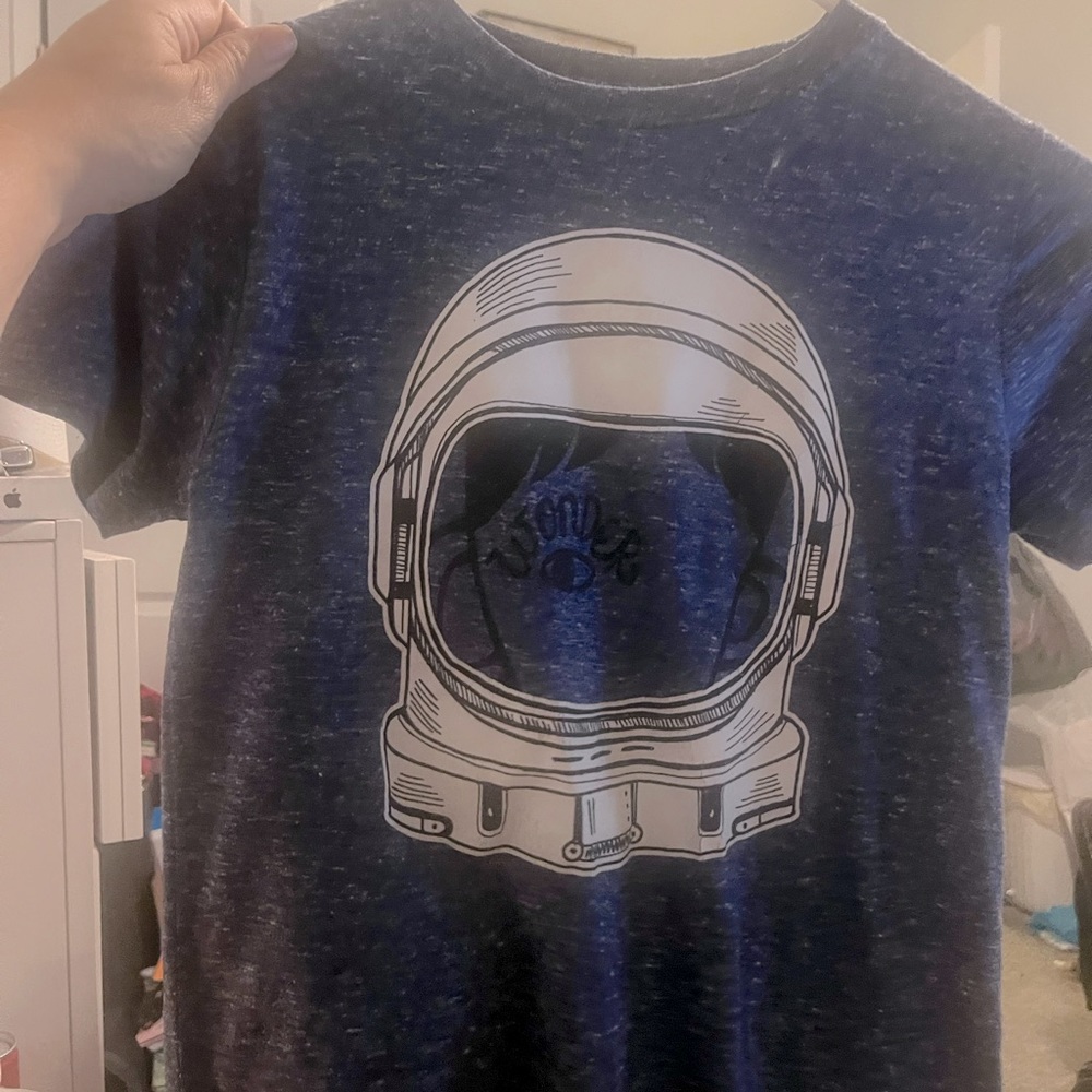 Shirt - kids size 10/small youth